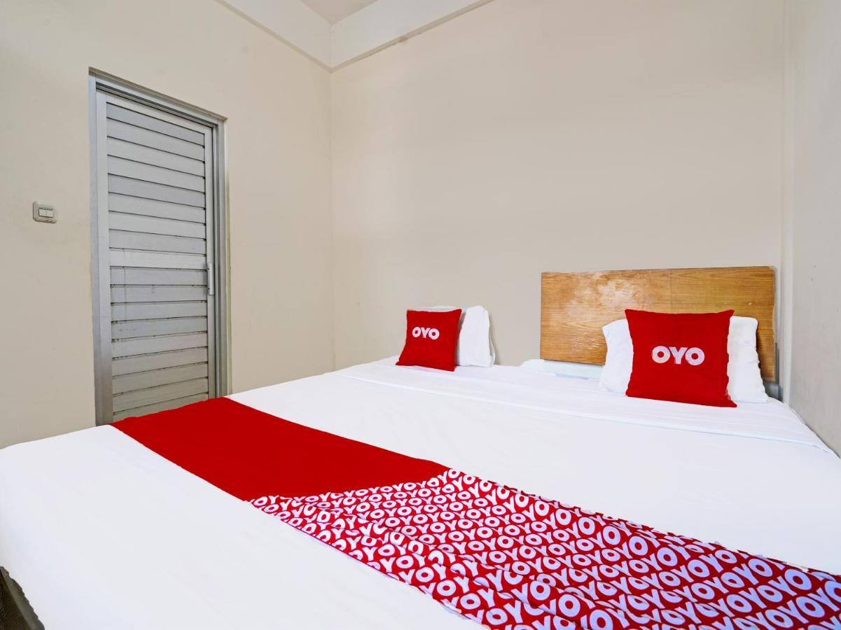 Oyo 1699 Verona Residence Bandung Esterno foto