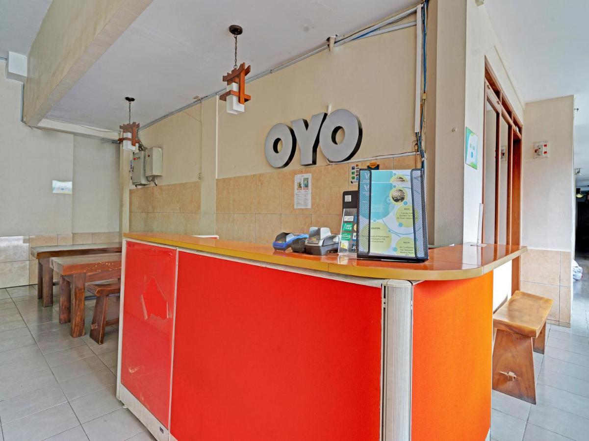 Oyo 1699 Verona Residence Bandung Esterno foto