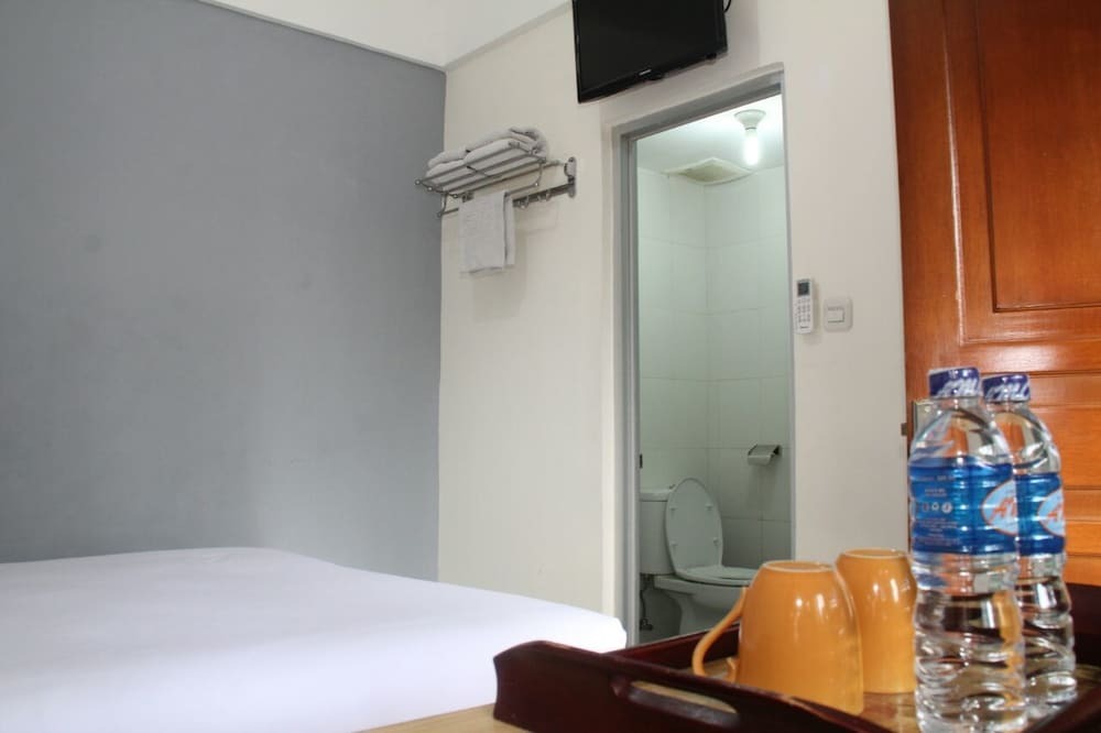 Oyo 1699 Verona Residence Bandung Esterno foto